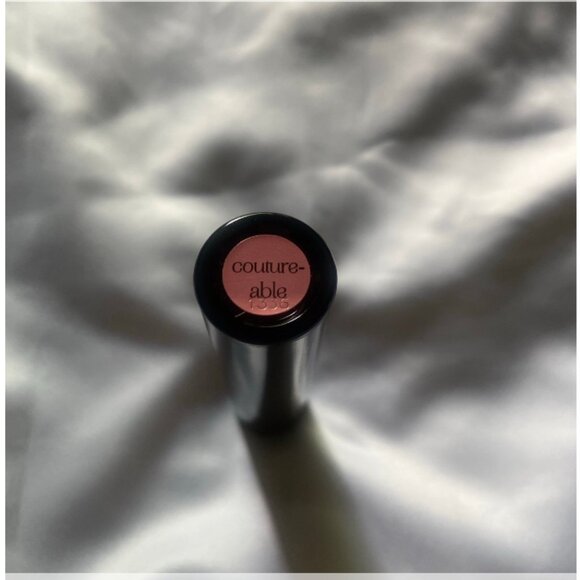 Doll 10 Lip Velvet‎ in Shade Coutureable - Picture 2 of 2